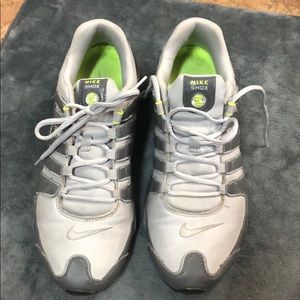 Men’s Nike shox